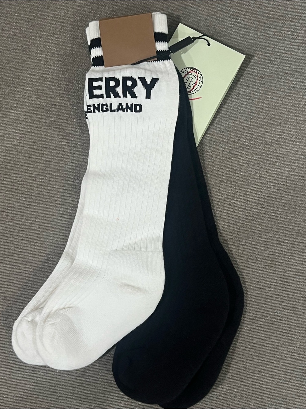 Burberry White & Black Logo Ribbed Crew Socks (2-Pack)